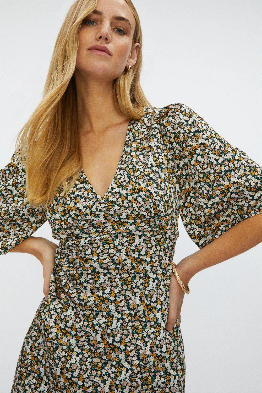 Coast V Neck Angel Sleeve Dress 6 Coast V Neck Angel Sleeve Dress - Image 4