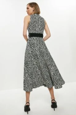 Coast Petite Belted Jacquard Dress 8 Coast Petite Belted Jacquard Dress -Simply Feminine Shop bcc00436 multi xl 2