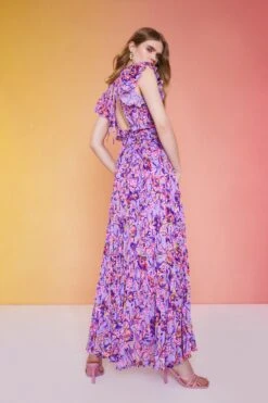 Coast Alexandra Farmer Mega Pleat V Neck Dress 9 Coast Alexandra Farmer Mega Pleat V Neck Dress -Simply Feminine Shop bcc01278 purple xl 2