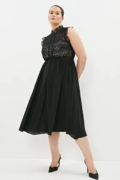 Coast Plus Size Lace Bodice Double Georgette Midi Dress 7 Coast Plus Size Lace Bodice Double Georgette Midi Dress -Simply Feminine Shop bcc01761 black xl 1