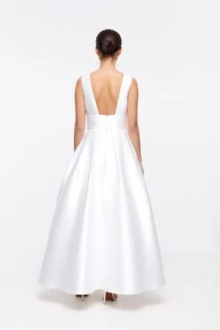 Coast Petite Structured Deep V Full Maxi Dress​ -Simply Feminine Shop bcc03495 ivory xl 2