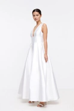 Coast Petite Structured Deep V Full Maxi Dress​ -Simply Feminine Shop bcc03495 ivory xl 4