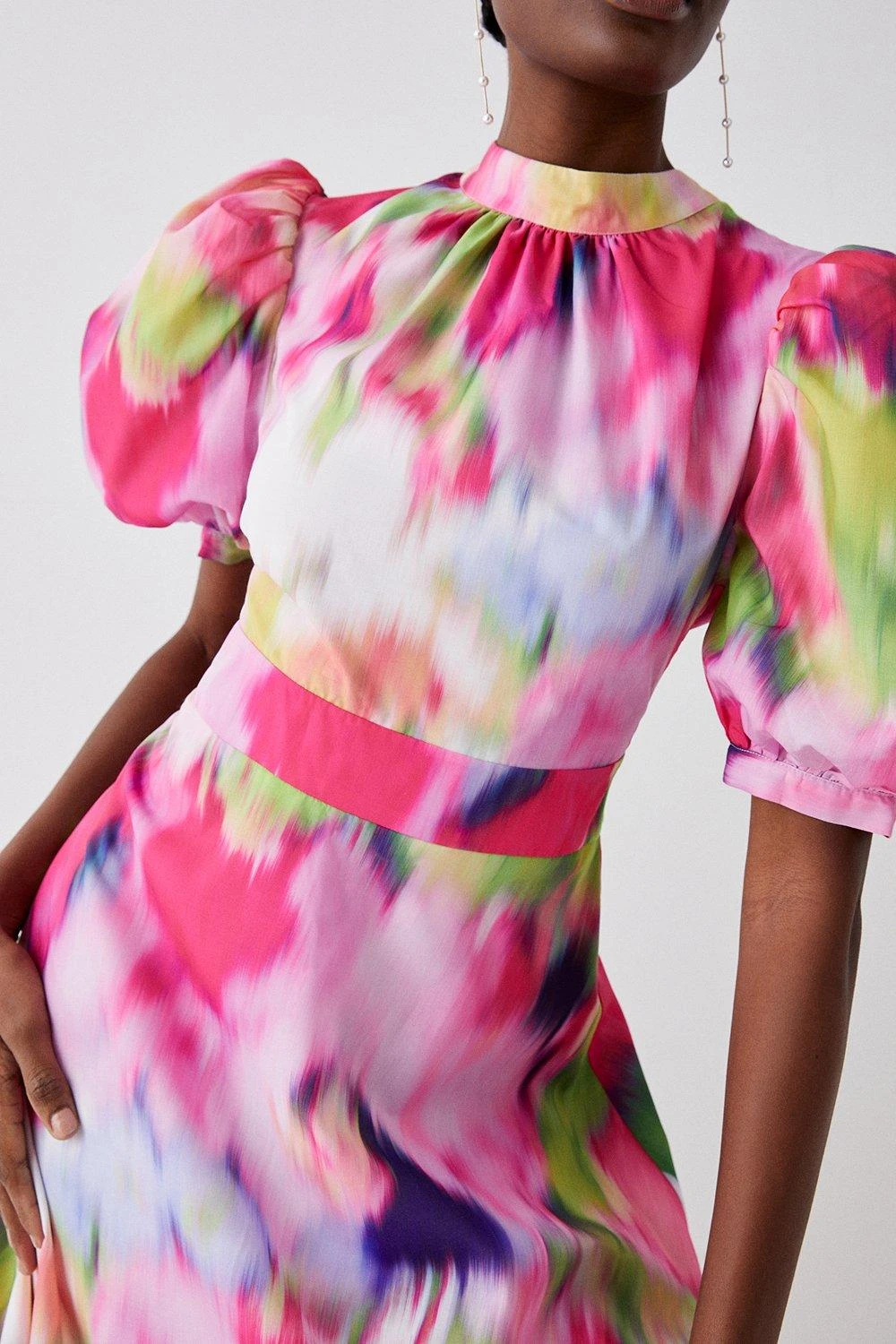 Coast Blurred Floral Puff Sleeve Cutout Back Midi Dress 4 Coast Blurred Floral Puff Sleeve Cutout Back Midi Dress - Image 2